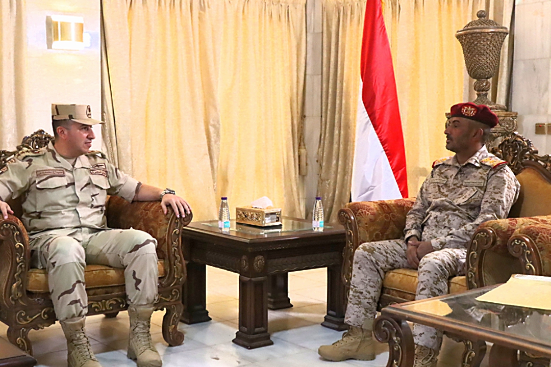 الدفاع اليمنية تثمن الدور  التاريخي لمصر في اليمن 