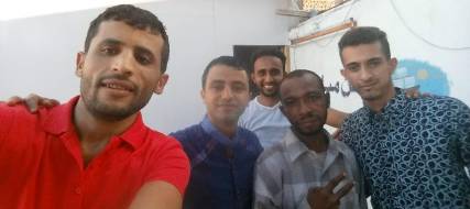 الفنان الشعبي"تُمباكي" لمندب برس: لم أغادر عدن ولدي أعمال جديدة وأتمنى زيارة الإمارات"فيديو"