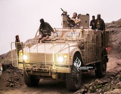 قوات الشرعية تستعيد مواقع في تعز بعد معارك ضارية