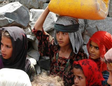 الأمم المتحدة تتهم الحوثيين بإغلاق طرق الإمداد إلى تعز