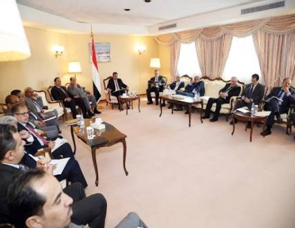 حكومة بحاح ترصد بارتياح تغير المواقف الدولية بعد «جنيف 2» 