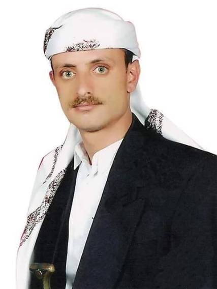  إب : السياني تقطع الطريق إلى تعز ويفجرون أطقم بعد اغتيال أحد مشايخها من قبل المليشيا