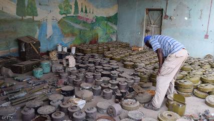 لغم حوثي يقتل مدنييْن في زنجبار