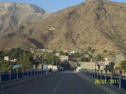 مليشيا الحوثي تعتقل طلاب ومسافرين بتهمة العمالة للسعودية 