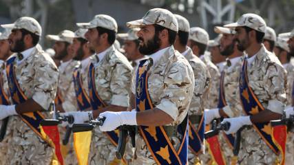 تقرير يرصد معسكرات الحرس الثوري الإيراني ونشاطها