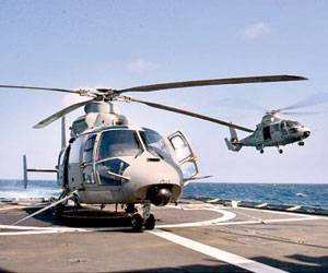 طائرات التحالف تجدد غاراتها في صنعاء وتحلق بعلو منخفض