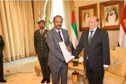 عاجل: اغتيال محافظ عدن بتفجير استهدف موكبه بالتواهي (صور + تفاصيل)