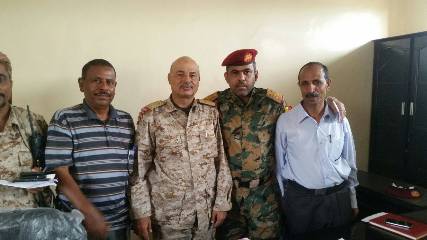 قائد المنطقة العسكرية الرابعة يستقبل العميد البحش ويؤكد دعمه للمجلس العسكري في إب (صورة)