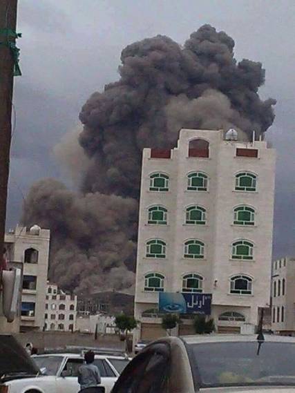 انفجارات في العاصمة صنعاء بعد غارات لطيران التحالف