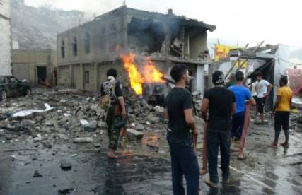 عدن: مجهولون يهاجمون شرطة البساتين والحصيلة الأولية 6 قتلى من أفراد قوات الأمن