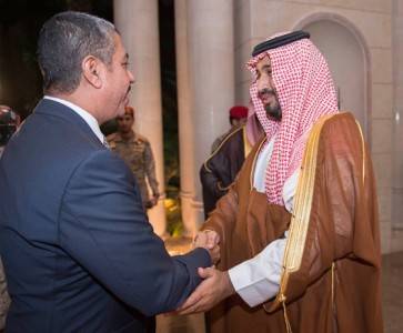 وزير الدفاع السعودي  يستقبل نائب الرئيس اليمني