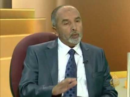 رئيس الهيئة العليا للإصلاح يعلن تمسك حزبه بالحوار مهما كانت المصاعب