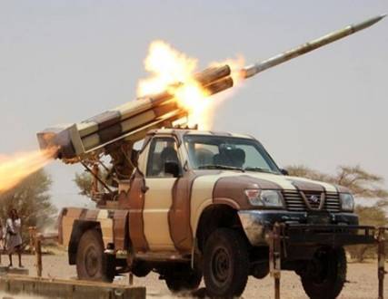 بوارج التحالف تصطاد زوارق أسلحة المتمردين وهادي يشيد بالدعم الاماراتي 