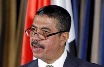 حكومة بحاح : لا يوجد لدينا مقر حكومي في عدن والمقر الوحيد هاجمته داعش
