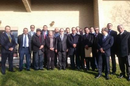 وزير الخارجية عبدالملك المخلافي يهنئ موظفي وزارته بالعام الجديد