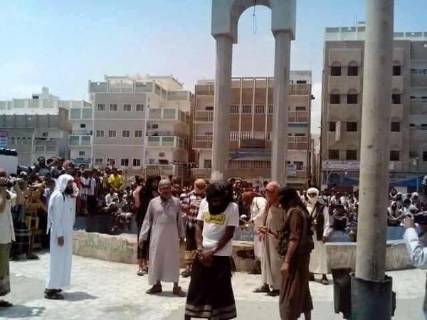 تنظيم القاعدة ينفذ أحكاما بالجلد في جنوب شرق اليمن