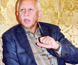 رياض ياسين:المتمردون لا يريدون حلاً ويسعون إلى إبادة