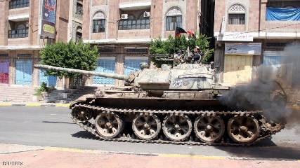 القوات الشرعية تكبد الحوثيين خسائر في تعز