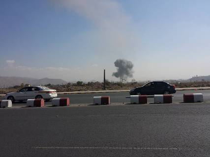 طائرات التحالف تشن غارات عنيفة على مواقع بالعاصمة صنعاء تثير الرعب بين السكان (صور)