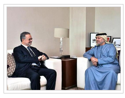 وزير الخارجية يلتقي وزير الدولة للشؤون الخارجية بدولة الإمارات