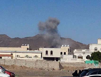 طيران التحالف يعاود القصف في عطان (صورة)