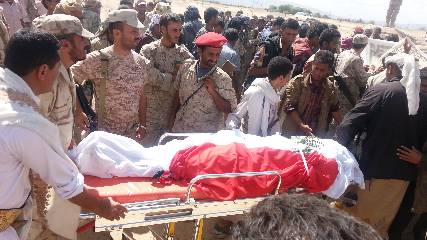 مارب تودع شهدائها بمراسيم عسكرية وشعبية مهيبة 