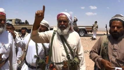 قبائل يمنية تنتفض على الحوثيين وخسائرهم كبيرة في معارك تعز