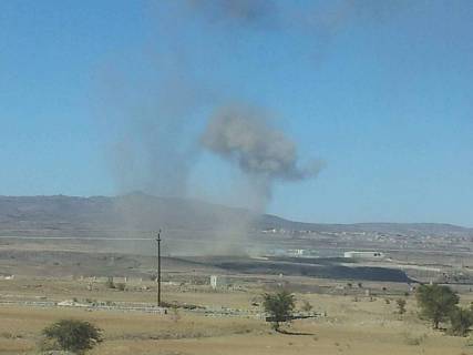 طيران التحالف يشن عدة غارات ليلة على أهداف جنوب وشرق العاصمة صنعاء 