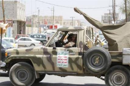 صحفي حوثي يكشف عن خطة "التدخل السريع" في حال انتهت المهلة الممنوحة للقوى السياسية دون اتفاق