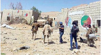 قائد محور تعز يكشف عن مقتل اثنين من قيادات الحوثي وتحرير مواقع جديدة بالضباب