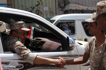 تعز: تحرير 4 مواقع قي الوازعية وغارات مكثفة على تجمعات الإنقلابيين
