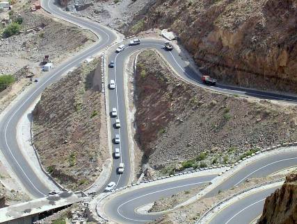 بعد هزائمها في تعز..الهلع يدفع الميليشيا لدفن الدبابات في إب