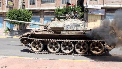 إحباط هجمات بتعز.. واستهداف المتمردين بصواريخ "تاو"