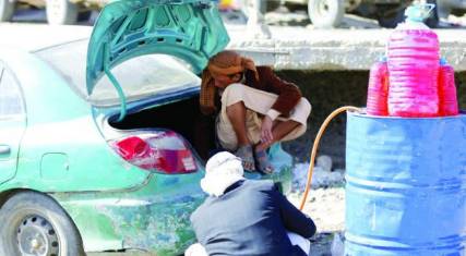 الحوثيون يسطون على ناقلات للديزل والبترول ويحولونها من الحديدة إلى صنعاء