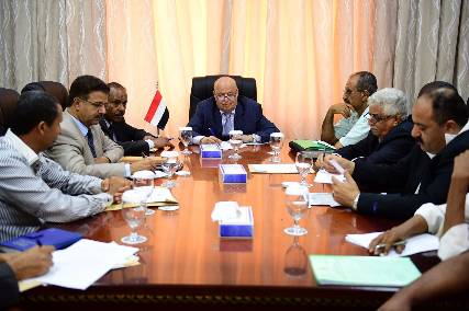 هادي يترأس اجتماع لمحافظي محافظات عدن لحج ابين الضالع